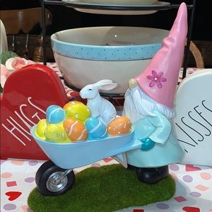 Gnome Easter🥚wheelbarrow & special cargo🐰spring